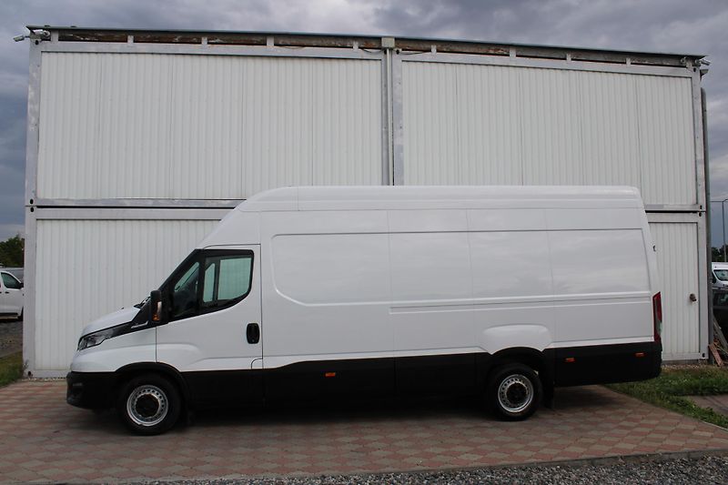Iveco Daily 35S160 2,3 Hi-Matic XXL 18cm3 - fotka 6 z 22