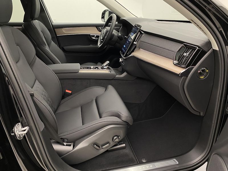 Volvo XC90 (2026) T8 AWD RECHARGE BRIGHT PLUS 7m - fotka 25 z 72