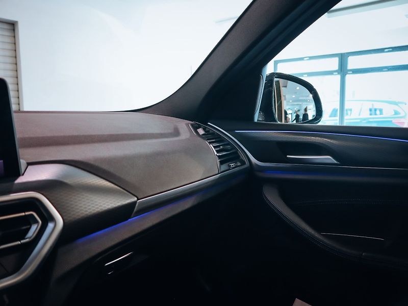 BMW X4 30d xDrive - fotka 17 z 27