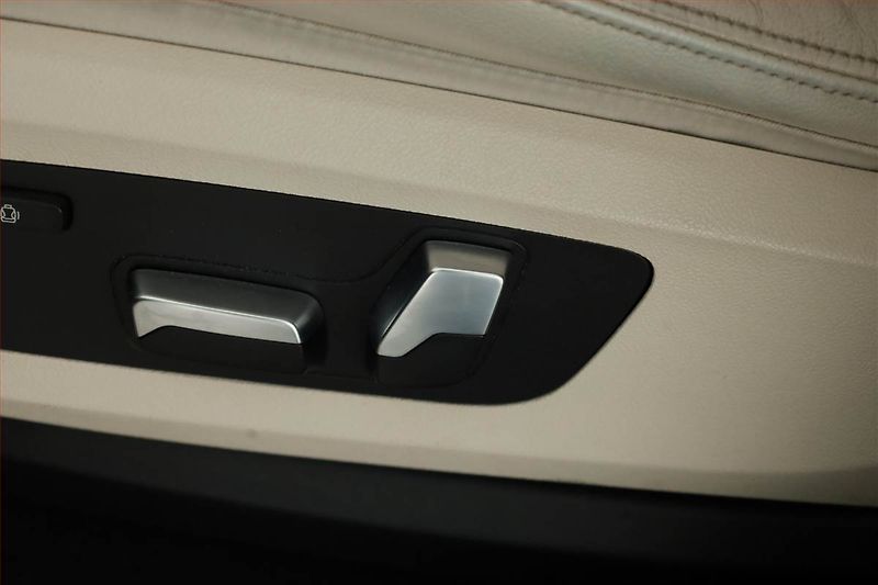 BMW X6 (2020) xDrive40i - fotka 9 z 19