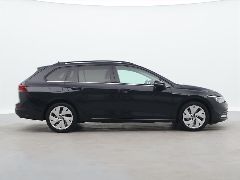 Volkswagen Golf 2,0 TDI 110kW Style - fotka 8 z 29