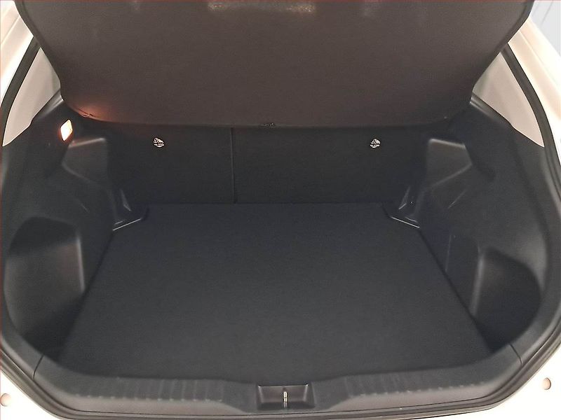 Toyota Yaris Cross (2024) 1.5 VVT-iE - fotka 14 z 16