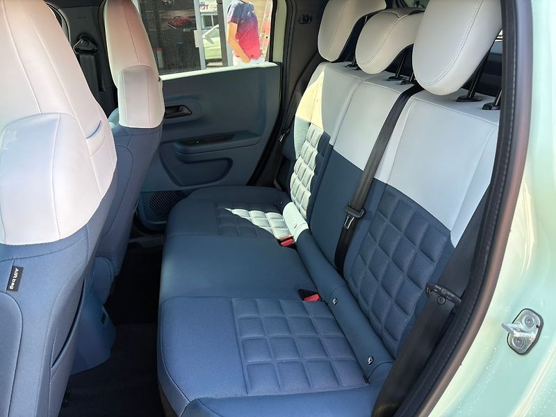 Fiat Grande Panda La Prima 1.2 Turbo Hybrid 110k - fotka 10 z 14