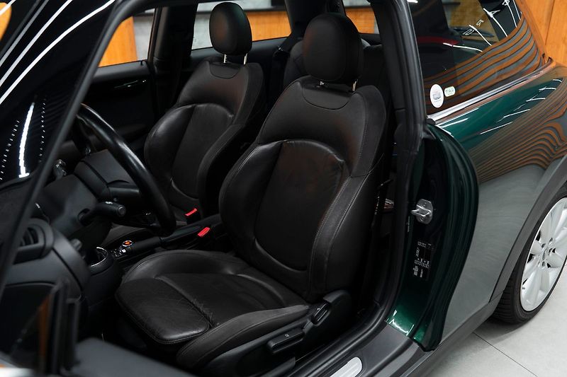 Mini Cooper S - fotka 6 z 20