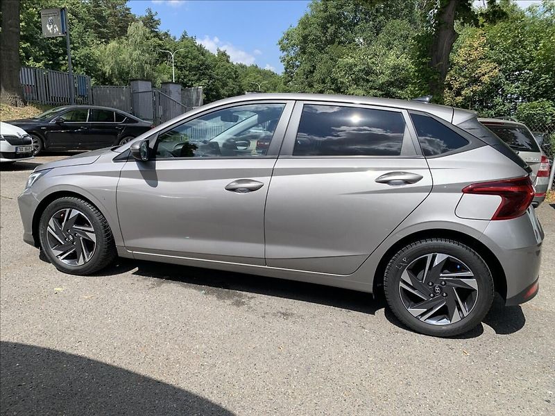 Hyundai i20 1,2 i SMART,1.MAJ.,ČR,SERVISKA - fotka 5 z 21