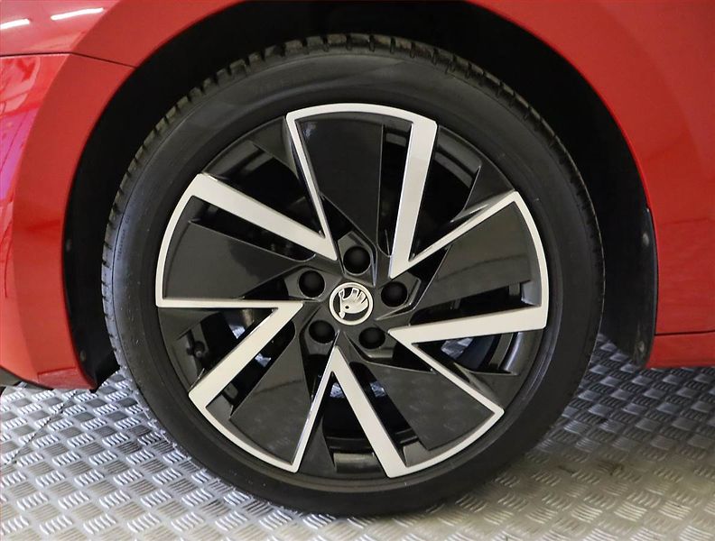 Škoda Octavia (2024) 1.5 TSI, Sportline - fotka 15 z 26
