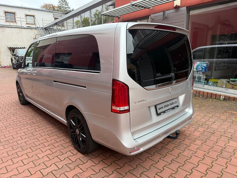 Mercedes-Benz Třídy V (2023) 300 d, XL AVG, 4M - fotka 4 z 21