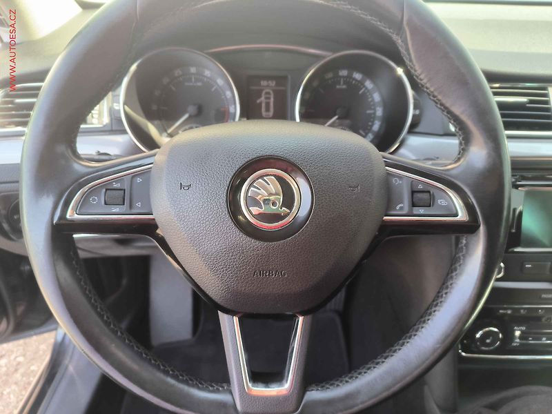 Škoda Superb (2013) 2.0 TDi 4x4, ČR, Bixen, navi - fotka 15 z 19