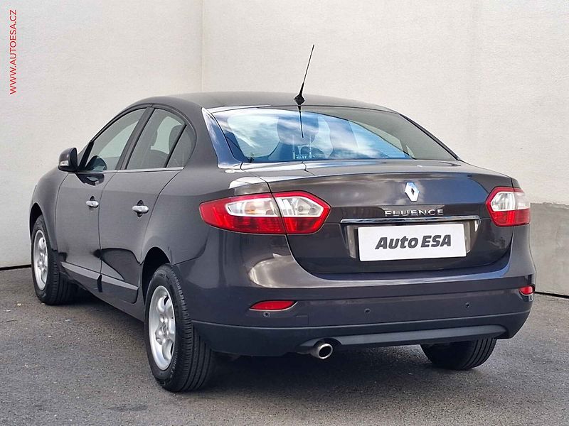 Renault Fluence (2013) 1.6 16V, ČR, AC, tempo, park - fotka 6 z 14