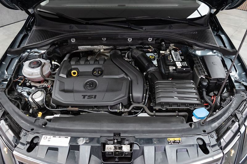 Škoda Octavia 1.5 TSI 110kW ACTIVE PLUS*ČR* - fotka 27 z 32