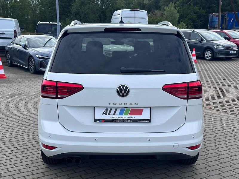 Volkswagen Touran 2.0 TDI 110kW DSG Highline - fotka 6 z 16