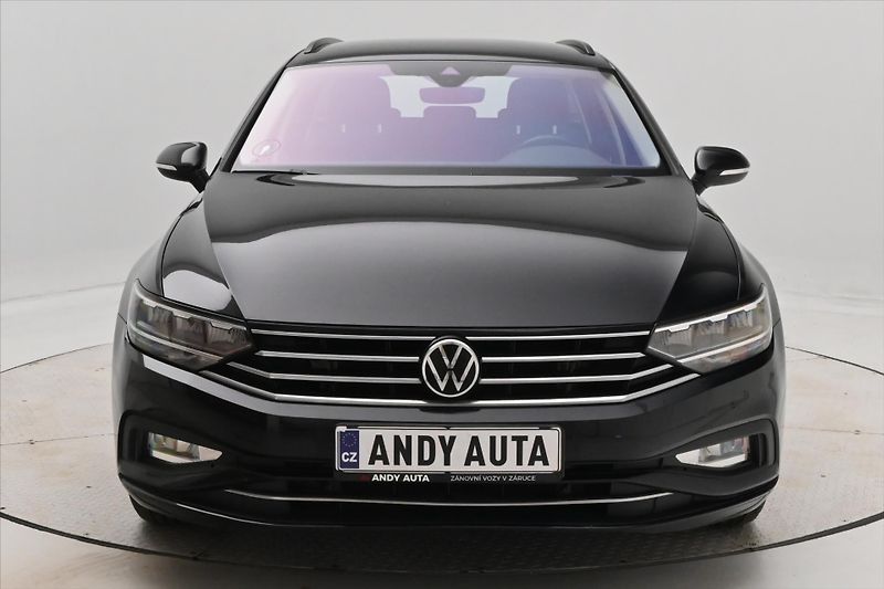 Volkswagen Passat 1,5 TSI 110kW DSG Business Plu - fotka 2 z 22