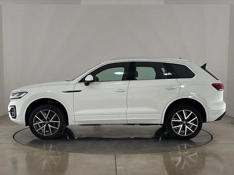 Volkswagen Touareg R-Line - fotka 3 z 30