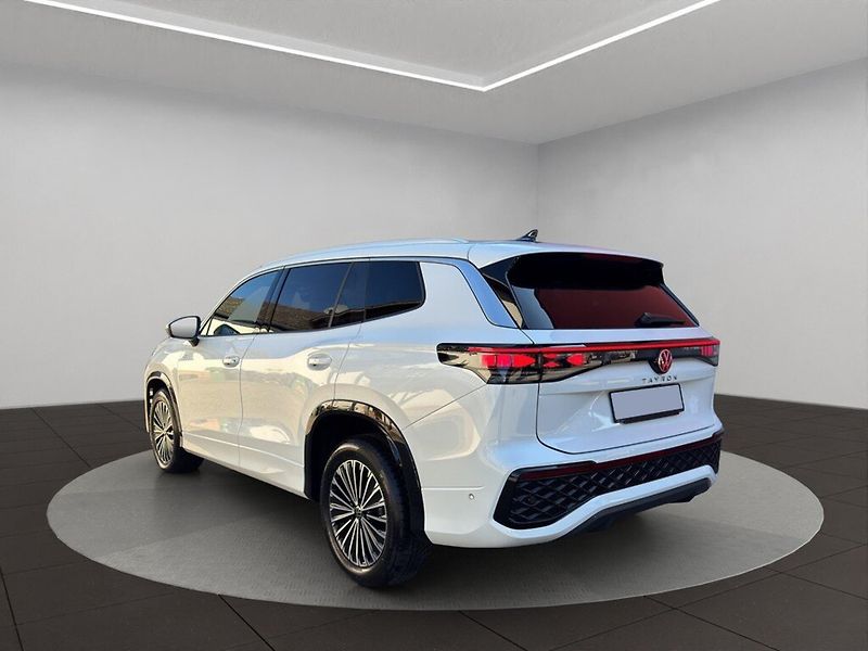 Volkswagen Tayron TSI 195kW 4M R-Line HuD Pano T - fotka 5 z 10
