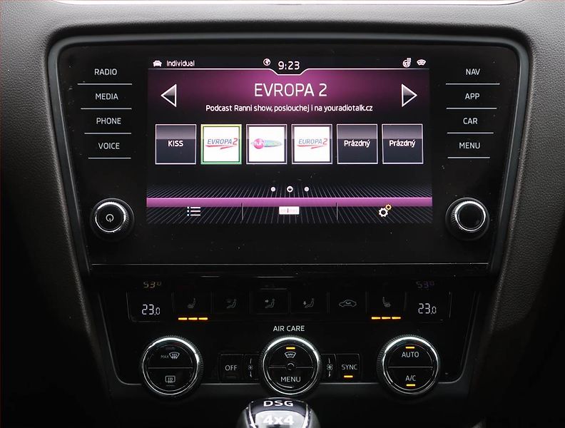Škoda Octavia (2017) Laurin&Klement 2.0 TDI, 4X4 - fotka 12 z 25
