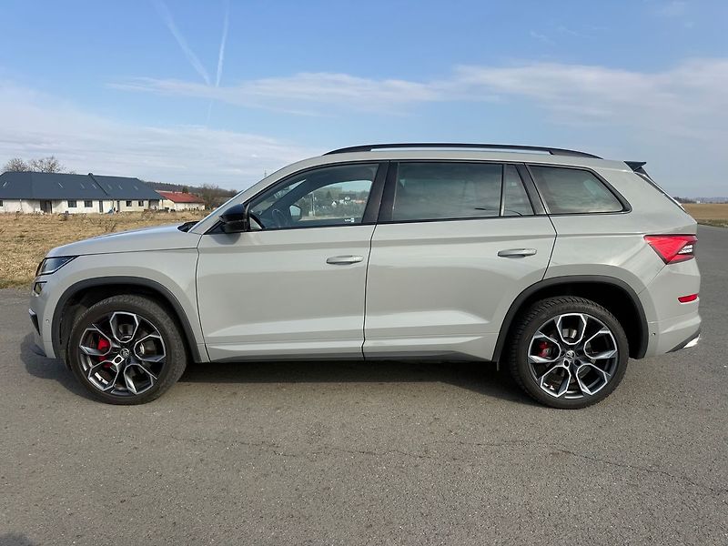 Škoda Kodiaq RS 2,0 176 KW 4X4 - fotka 2 z 19