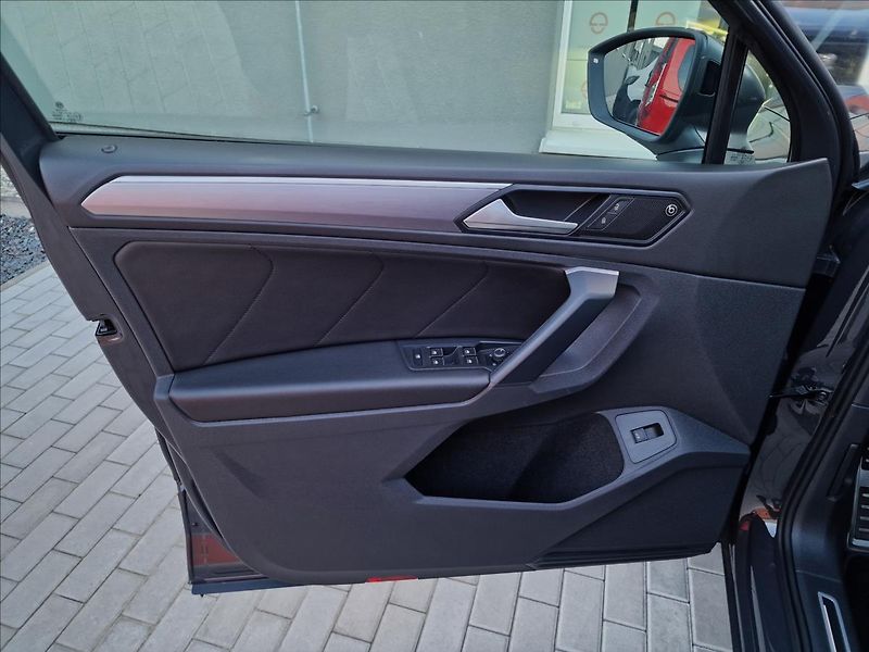 Seat Tarraco 2.0 TDI 147kW DSG 4WD FR,1Maj - fotka 38 z 50