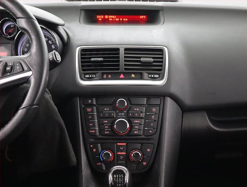 Opel Meriva (2016) 1.4 Turbo, ČR,1.maj - fotka 12 z 18
