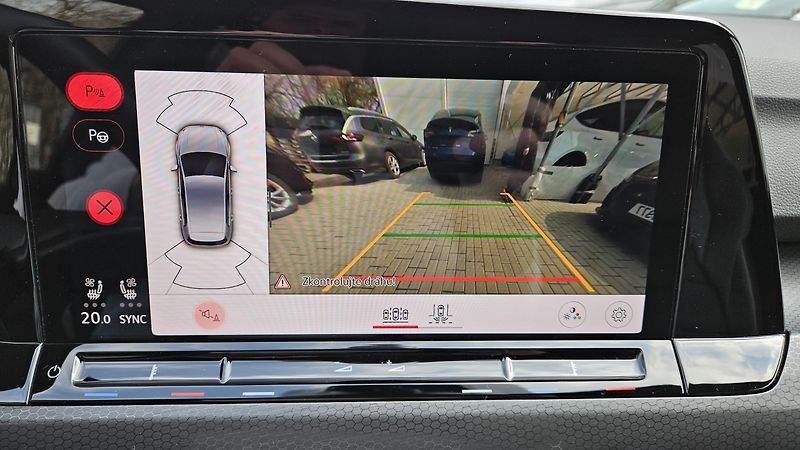 Volkswagen Golf (2023) GTI 2.0TSI 180kW DSG - fotka 29 z 36