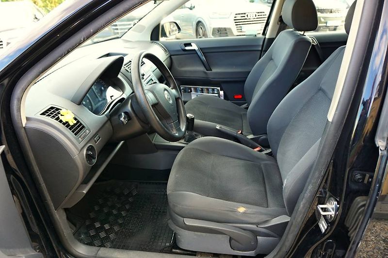 Volkswagen Polo (2008) COMFORT 1,2 HTP 44 kW - fotka 22 z 36