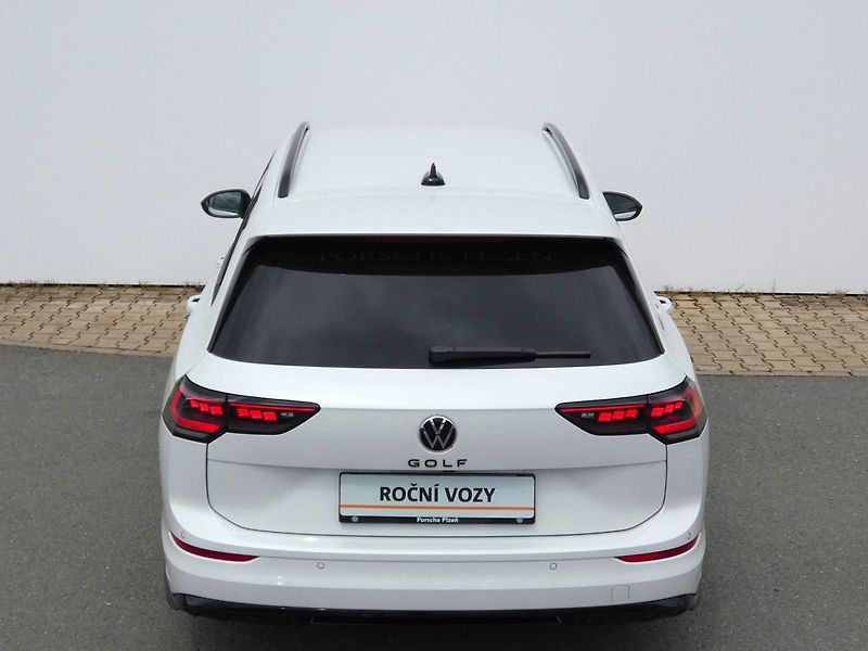 Volkswagen Golf Variant R-Line People 2,0 TDI - fotka 12 z 30