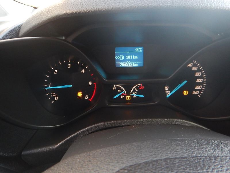 Ford Tourneo Connect 1.6 TDCi, 7 MÍST - fotka 18 z 29