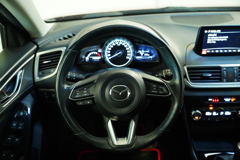 Mazda 3 - fotka 18 z 24