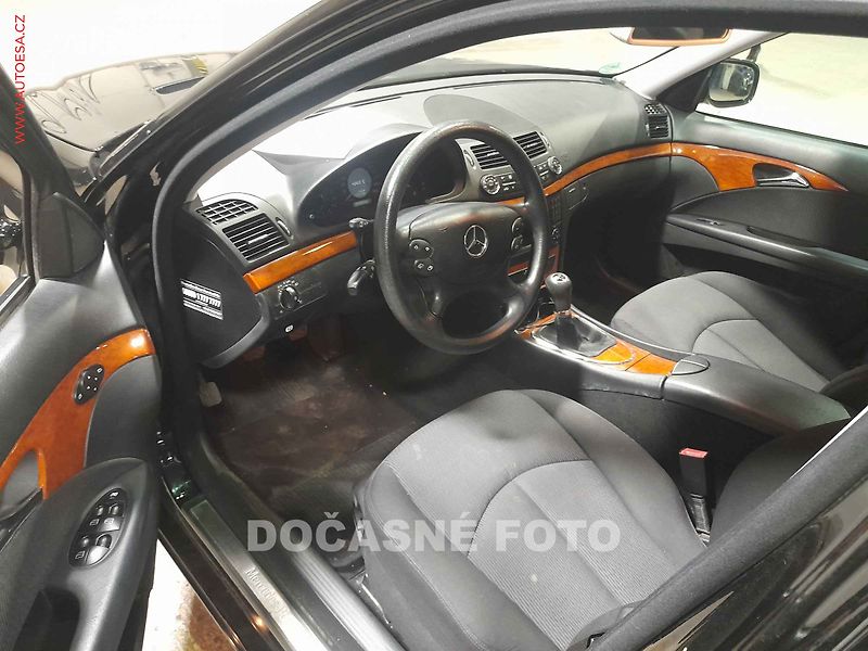 Mercedes-Benz Třídy E (2007) 2.2 CDi - fotka 3 z 3