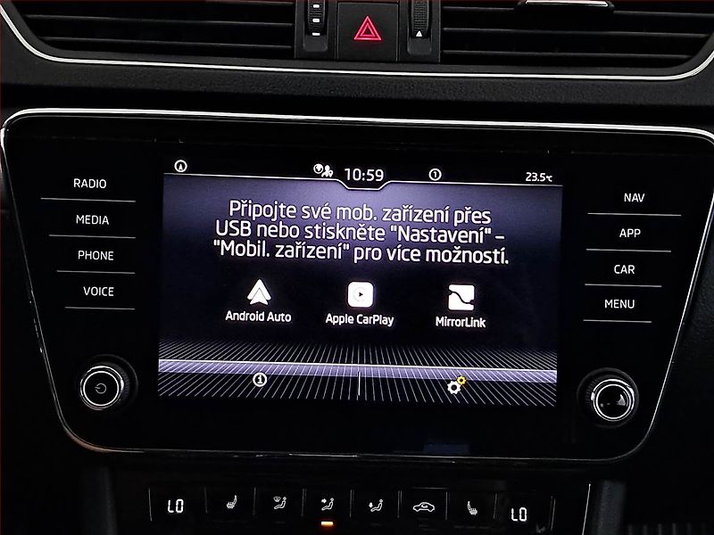 Škoda Superb (2021) Style 1.5 TSI, Automat - fotka 19 z 22