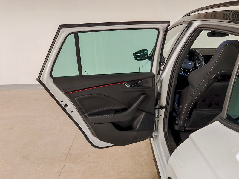Škoda Kamiq (2025) 1.5 TSI 110 kW DSG Monte Carlo - fotka 23 z 29