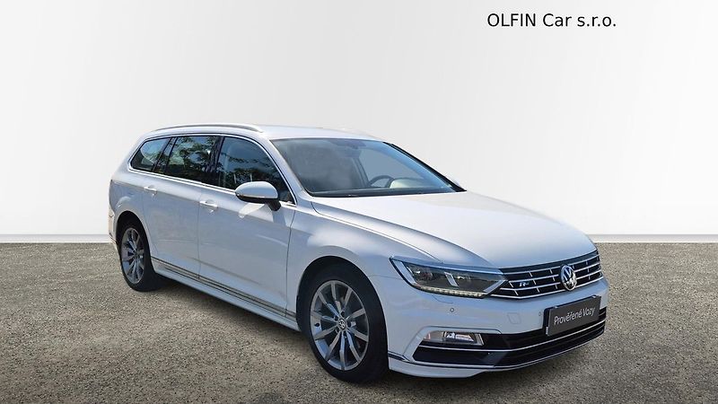 Volkswagen Passat 2.0 TDI 110kw R-Line - fotka 5 z 26