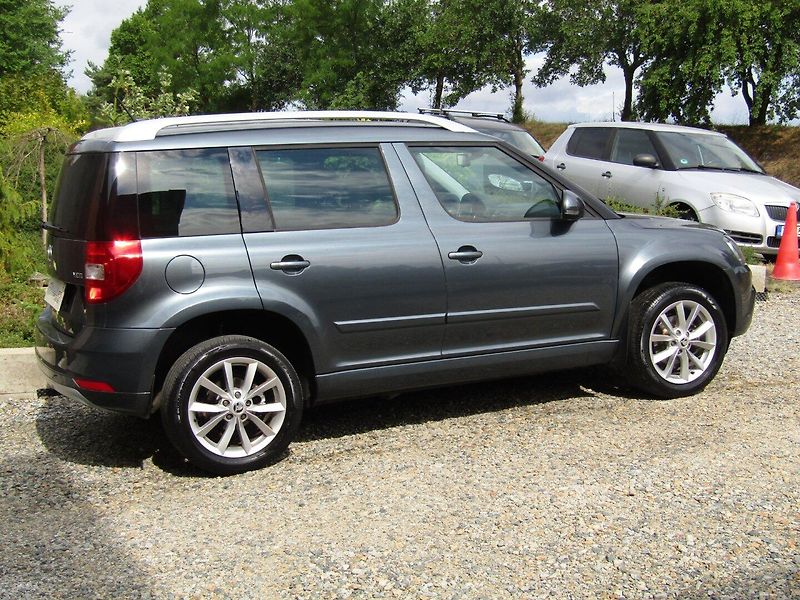Škoda Yeti (2014) 1.2 TSI 77kW TOP QUALITY - fotka 11 z 38