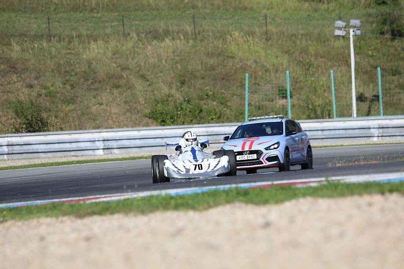 Druhý zářijový víkend patřil na Automotodromu Brno tradiční události Masaryk Racing Days.