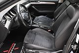 Volkswagen Passat 2,0 TDI 140 kW DSG 4Motion Zár - náhled 13