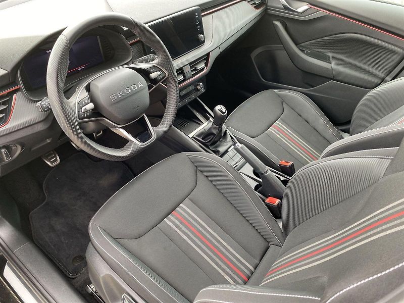 Škoda Scala (2025) 1.0 TSI Monte Carlo - fotka 6 z 33