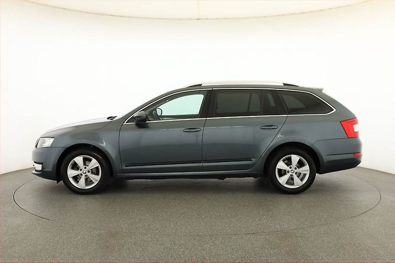 Škoda Octavia (2016) Style 1.6 TDI, Serv.kniha - fotka 3 z 18