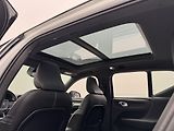 Volvo XC40 D4 AWD R-DESIGN AUT  - náhled 29