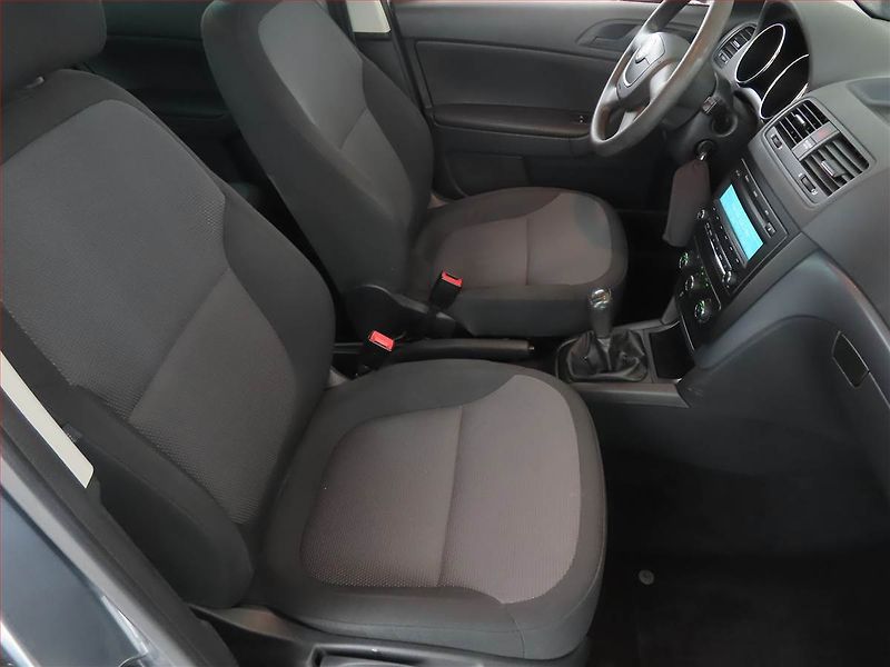 Škoda Yeti (2011) 1.2 TSI, Serv.kniha - fotka 9 z 15