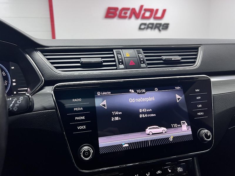 Škoda Superb 2.0 TSI 140 kW Style Servis - fotka 32 z 50