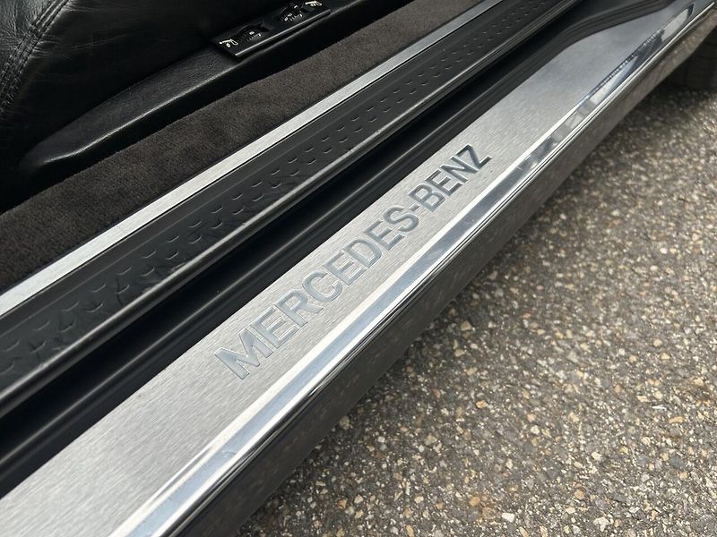 Mercedes-Benz SL 500 - fotka 26 z 30