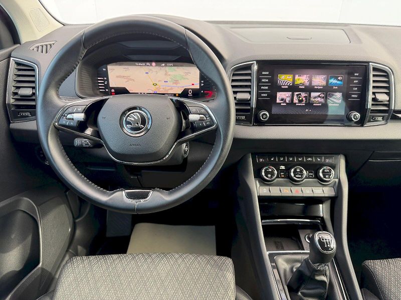 Škoda Karoq (2022) 1.5 TSI 110kW Style - fotka 8 z 35