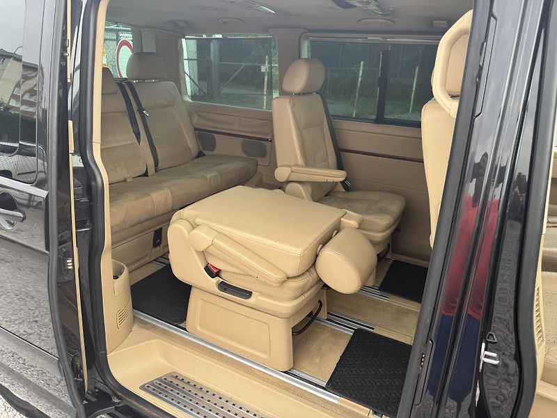 Volkswagen Multivan (2005) 2.5TDi,AUTOMAT,7MÍST - fotka 23 z 30