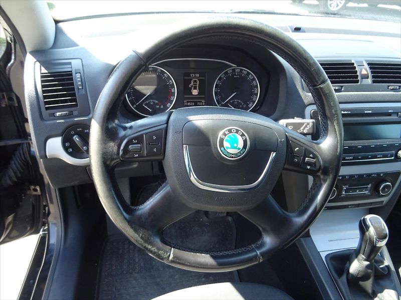 Škoda Octavia 2,0 TDi 81 kW - fotka 18 z 24