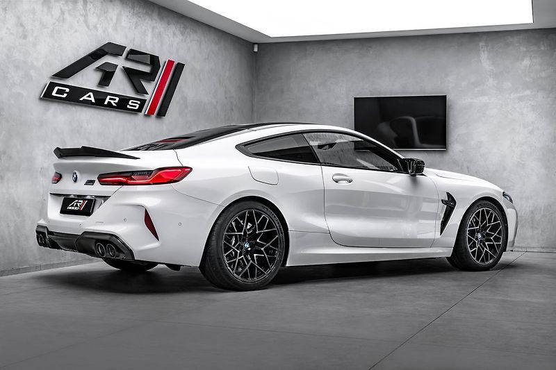 BMW M8 - fotka 5 z 26