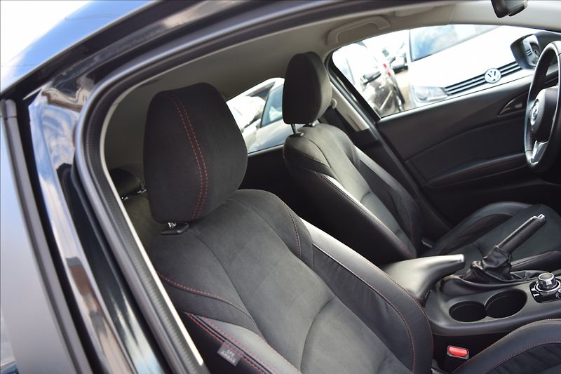 Mazda 3 2,0 SKYACTIV-G 88KW ALU NAVI - fotka 22 z 43