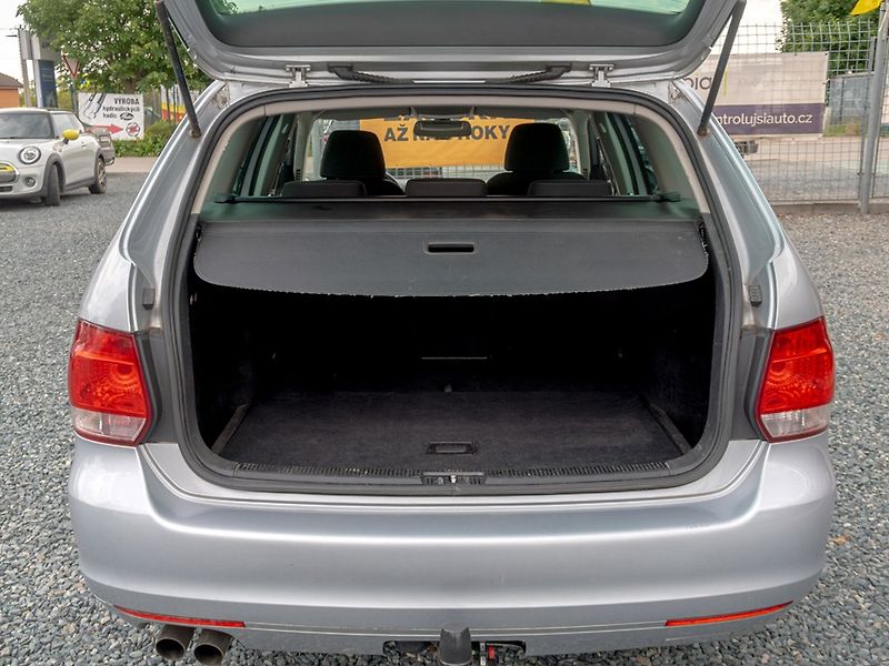 Volkswagen Golf (2012) 2.0TDI 103KW - 2x KOLA - fotka 39 z 49