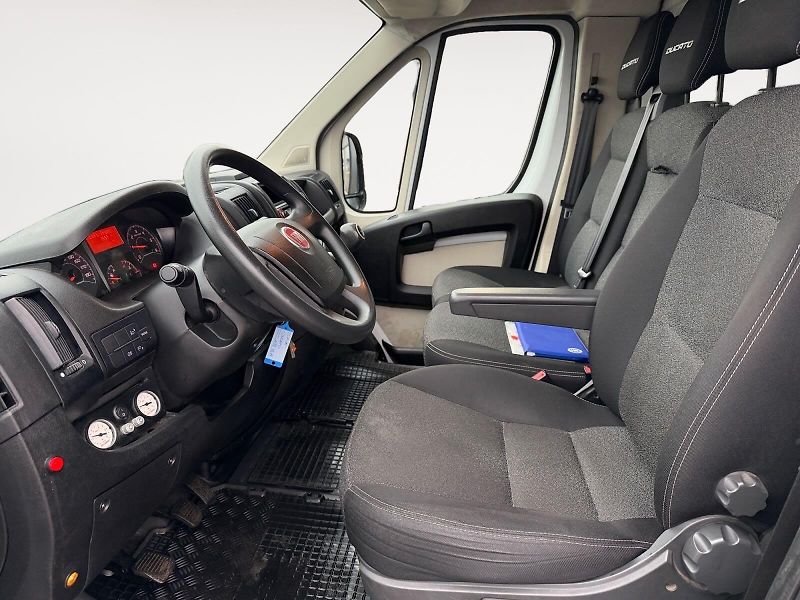 Fiat Ducato (2019) 8 PALET+HYDRAULICKÉ ČELO 750kg - fotka 6 z 23