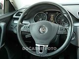 Volkswagen Passat (2014) 2.0 TDi, Navi, xenon - náhled 11