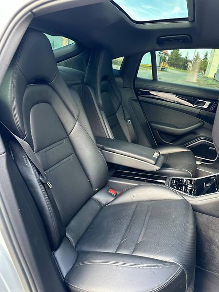 Porsche Panamera (2018) 3.0 V6 246KW AT 2018 65TKM - fotka 14 z 37