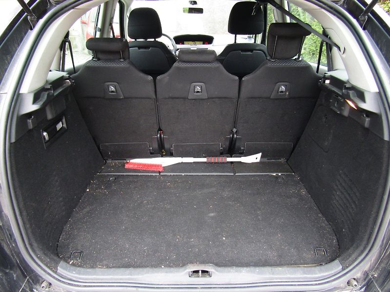 Citroën C4 Picasso (2010) 1.6 16V 88kW - fotka 20 z 33